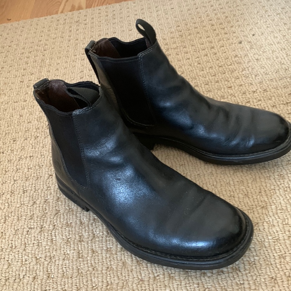 Timberland Chelsea Boots. Sz: 9.5